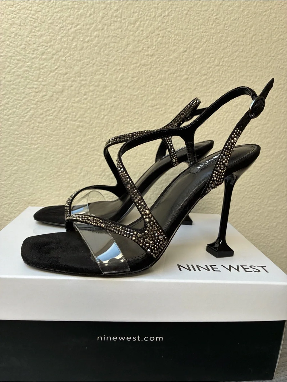 Nine West elegant black
